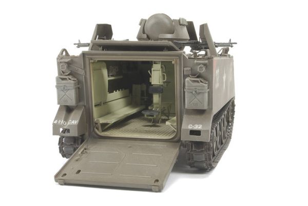 AFV CLUB 戰鷹 1/35 M113 裝甲運兵車攻擊型 組裝模型 AF35113 AFV CLUB 戰鷹 1/35 M113 裝甲運兵車攻擊型 組裝模型 AF35113