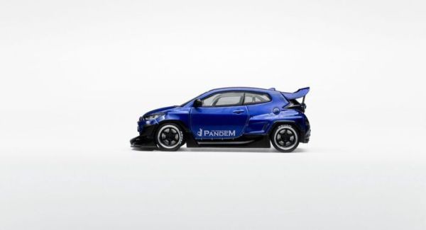 [數量限定] POP RACE × ENIGMA 1/64 海外聯名限定 吊卡版 豐田 TOYOTA PANDEM GR YARIS 金屬藍 PRE004 [數量限定] POP RACE × ENIGMA 1/64 海外聯名限定 吊卡版 豐田 TOYOTA PANDEM GR YARIS 金屬藍 PRE004
