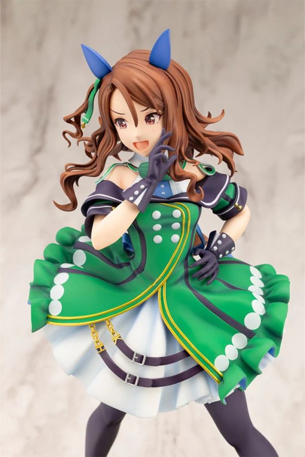 Kotobukiya 壽屋 1/7 賽馬娘 Pretty Derby 帝王光輝 決勝服 PVC完成品 Kotobukiya 壽屋 1/7 賽馬娘 Pretty Derby 帝王光輝 決勝服 PVC完成品