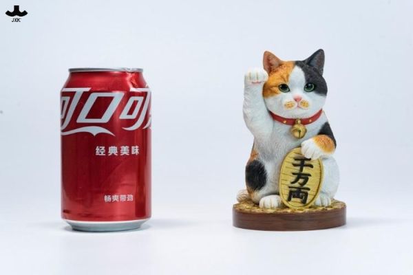 (預購) JXK Studio 動物公仔 招財貓-千萬兩2.0  JXK379A 20260716 JXK Studio 動物公仔 招財貓-千萬兩2.0  JXK379A