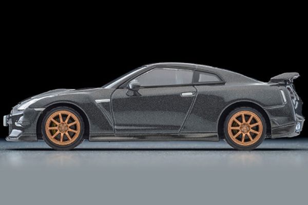 TOMYTEC 1/64 TLV-N316d 日產NISSAN GT-R Premium edition T-spec 2024 model (黒) TOMYTEC 1/64 TLV-N316d 日產NISSAN GT-R Premium edition T-spec 2024 model (黒)