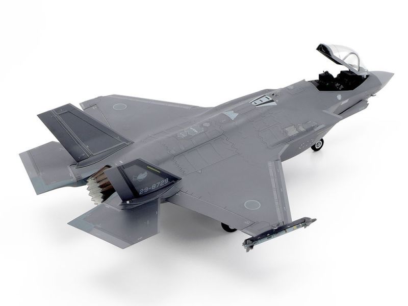 TAMIYA 田宮模型 60792 1/72 Lockheed Martin F-35A Lightning II 戰鬥機 組裝模型 TAMIYA 田宮模型 60792 1/72 Lockheed Martin F-35A Lightning II 戰鬥機 組裝模型
