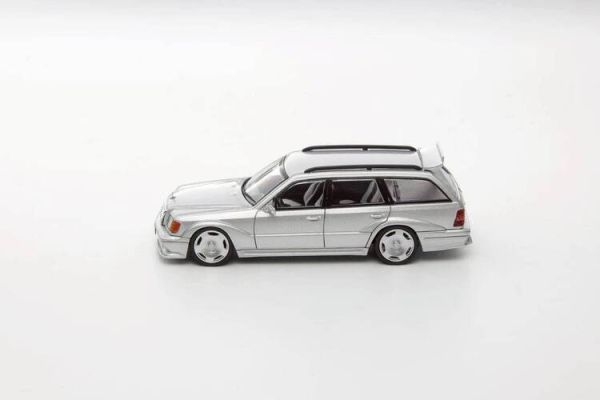 (預購) Mortal 1/64 賓士 MERCEDES-BENZ S124 T MODEII EVO2 銀色 (預購) Mortal 1/64 賓士 MERCEDES-BENZ S124 T MODEII EVO2 銀色
