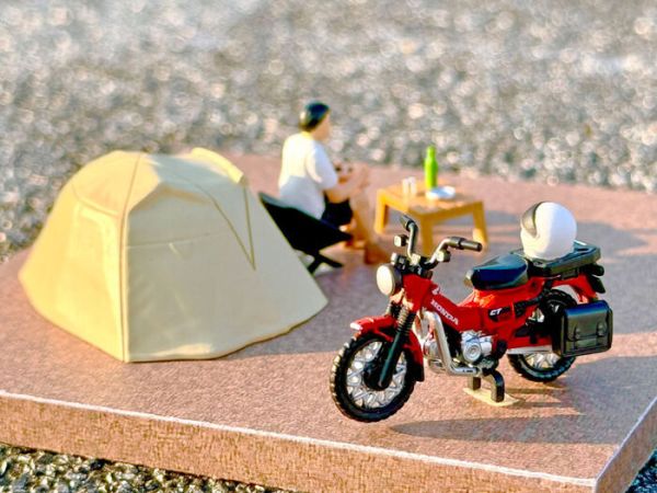 TOMYTEC 1/64 Diocolle64 CarSnap 30a Solo Camping 單人戶外露營人偶配件 附 Honda CT125 Hunter Cub) TOMYTEC 1/64 Diocolle64 CarSnap 30a Solo Camping 單人戶外露營人偶配件 附 Honda CT125 Hunter Cub)