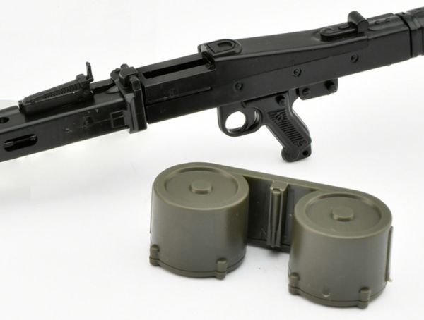 TOMYTEC 1/12 迷你武裝 LASW07 強襲魔女 RtB MG42S Eila 組裝模型 TOMYTEC 1/12 迷你武裝 LASW07 強襲魔女 RtB MG42S Eila 組裝模型