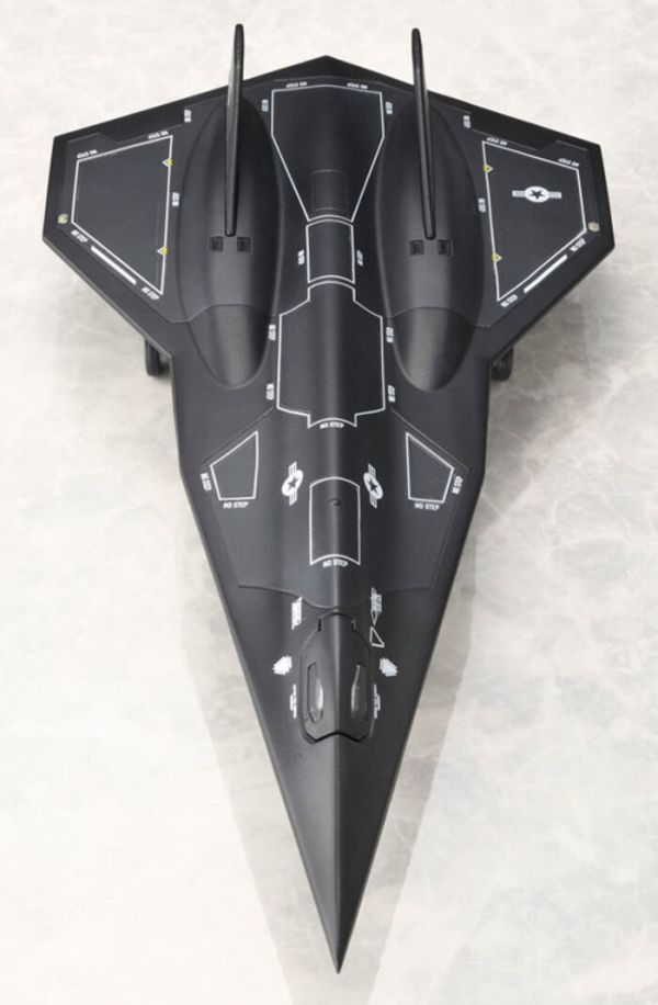 限量單批引進 Bell Fine 1/100 捍衛戰士：獨行俠 暗星 Top Gun : Maverick Darkstar Bell Fine 1/100 捍衛戰士：獨行俠 暗星 Top Gun : Maverick Darkstar