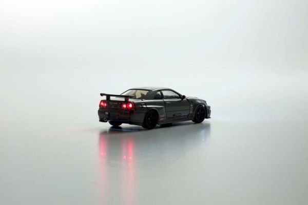 KYOSHO京商 1/64 NISSAN SKYLINE GT-R  with Lighting (NISMO BNR34 CRS Version) 07130LGR /需搭配MOTN LED BASE SYSTEM LED發光觸發底座 KYOSHO京商 1/64 NISSAN SKYLINE GT-R  with Lighting (NISMO BNR34 CRS Version) 07130LGR /需搭配MOTN LED BASE SYSTEM LED發光觸發底座