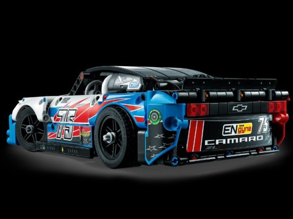 LEGO 樂高 42153 Technic NASCAR 雪弗蘭卡瑪洛ZL1 LEGO 樂高 42153 Technic NASCAR 雪弗蘭卡瑪洛ZL1