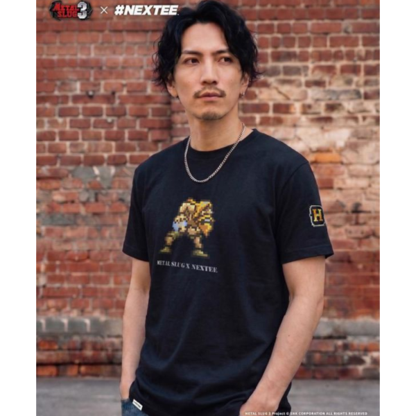 NEXTee 合金彈頭MetalSlug Hadouken 短袖T恤 黑&白 分別販售 NEXTee 合金彈頭MetalSlug Hadouken 短袖T恤 黑&白 分別販售