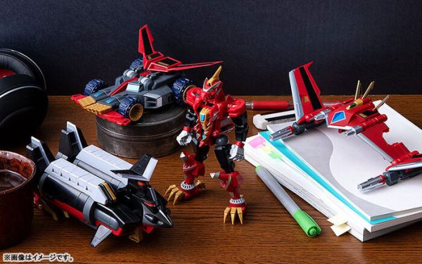 [再販] Good Smile THE合體 GRIDMAN UNIVERSE 合體龍人 DX DYNAZENON 可動完成品 [再販] Good Smile THE合體 GRIDMAN UNIVERSE 合體龍人 DX DYNAZENON 可動完成品