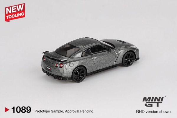 (預購) MINIGT 1/64 日產 NISSAN GT-R 2013 Dark Metal Gray  (NISMO R35 CRS Version) MGT01089-R (預購) MINIGT 1/64 日產 NISSAN GT-R 2013 Dark Metal Gray  (NISMO R35 CRS Version) MGT01089-R
