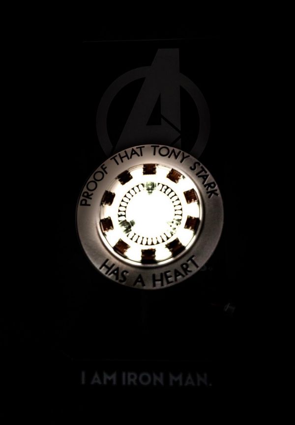 漫威 MARVEL 鋼鐵人 小辣椒紀念品禮物 第一代方舟反應爐 小夜燈無線充電座  漫威,MARVEL,鋼鐵人,小辣椒,紀念品,方舟反應爐,夜燈,無線充電座 