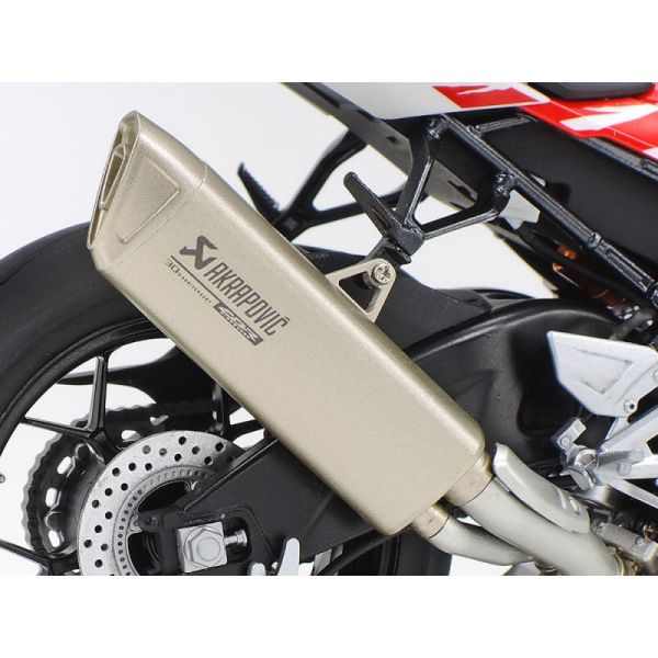 TAMIYA 田宮模型 14141 1/12 本田 CBR1000RR-R Fireblade SP 30 週年紀念 機車模型 TAMIYA 田宮模型 14141 1/12 本田 CBR1000RR-R Fireblade SP 30 週年紀念 機車模型