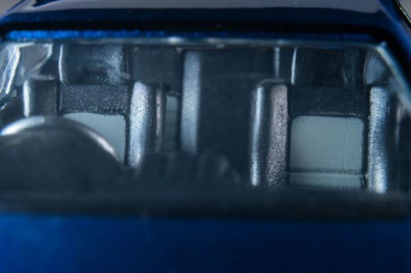 TOMYTEC 1/64 TLV-N353b 日產 2000 NISSAN SKYLINE 25GT-T with optional Blue TOMYTEC 1/64 TLV-N353b 日產 2000 NISSAN SKYLINE 25GT-T with optional Blue