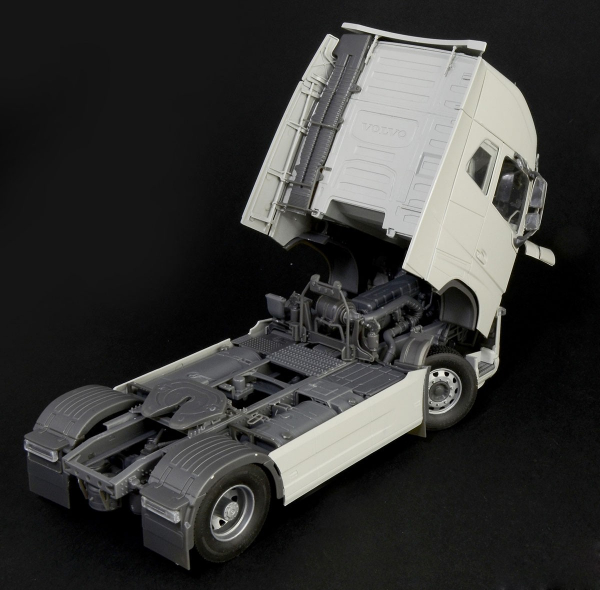 ITALERI 義大利模型 1/24 NO.3940 Volvo FH4 Globetrotter XL 組裝模型 ITALERI,義大利模型,1/24,NO.3940,Volvo FH4 Globetrotter XL,組裝模型