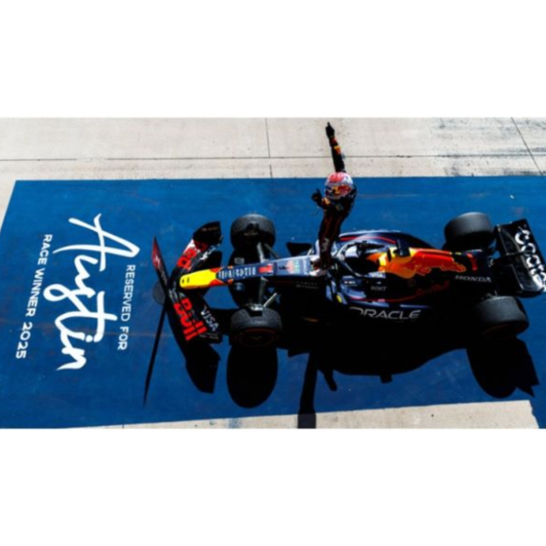 (預購) Spark 1/64 紅牛 Red Bull Racing RB21 No.1  Winner US GP 2025 Max Verstappen 20251116 Spark 1/64 紅牛 Red Bull Racing RB21 No.1  Winner US GP 2025 Max Verstappen