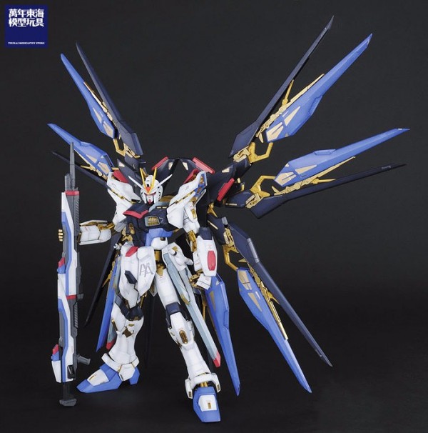 BANDAI 1/60 PG 攻擊自由鋼彈 機動戰士 鋼彈SEED DESTINY 組裝模型 BANDAI,1/60,PG,攻擊,自由,鋼彈,機動戰士,鋼彈,SEED ,DESTINY,組裝模型,