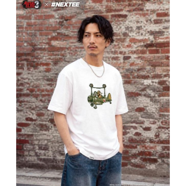 NEXTee 合金彈頭MetalSlug ENEMY-V 短袖T恤 黑&白 分別販售 NEXTee 合金彈頭MetalSlug ENEMY-V 短袖T恤 黑&白 分別販售