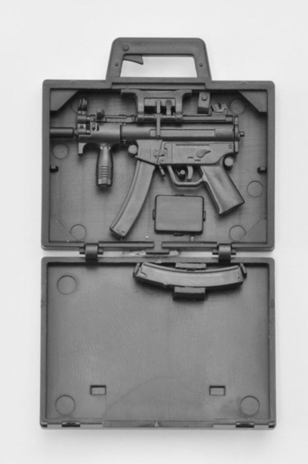 TOMYTEC 1/12 迷你武裝 LA045 MP5K KOFFER TYPE TOMYTEC 1/12 迷你武裝 LA045 MP5K KOFFER TYPE