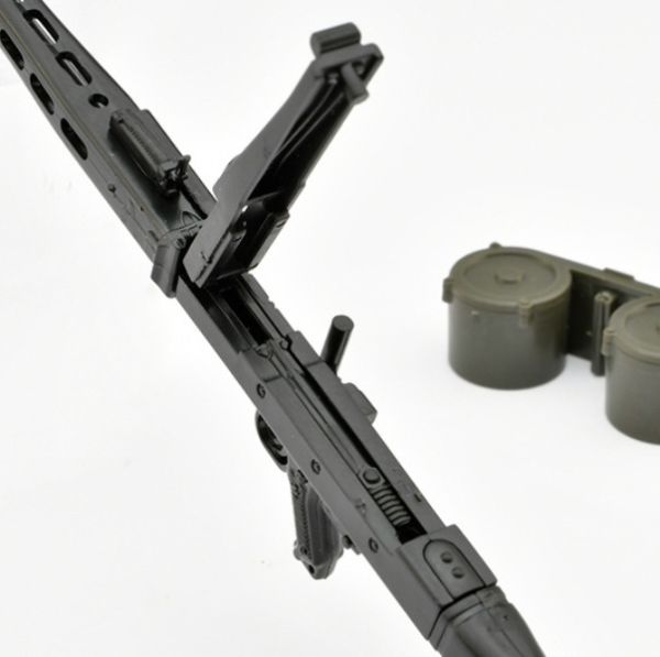 TOMYTEC 1/12 迷你武裝 LASW07 強襲魔女 RtB MG42S Eila 組裝模型 TOMYTEC 1/12 迷你武裝 LASW07 強襲魔女 RtB MG42S Eila 組裝模型