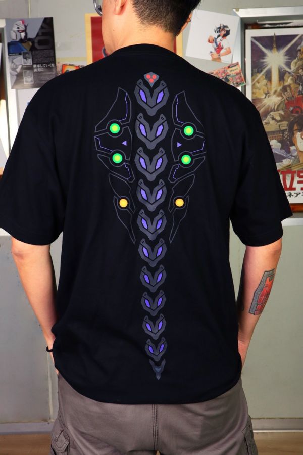 NEXTee 翻轉模玩系列 試作00號 短袖T恤 黑色 NEXTee 翻轉模玩系列 試作00號 短袖T恤 黑色