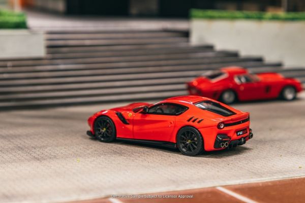 FERRARI GT 1/64 法拉利 FERRARI F12 TDF 2015 Magazine Limited Edition 法拉利原廠雜誌 英文版 亞洲限定版 第五期 FERRARI GT 1/64 法拉利 FERRARI F12 TDF 2015 Magazine Limited Edition 法拉利原廠雜誌 英文版 亞洲限定版 第五期