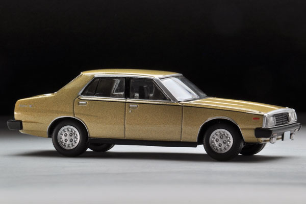 TOMYTEC / 1/64 / TLV-N111c / NISSAN / 日產 Skyline2000 GT-EX / 黃金車 TOMYTEC,1/64,TLV-N111c,NISSAN,NISSAN日產,Skyline2000 GT-EX,黃金車