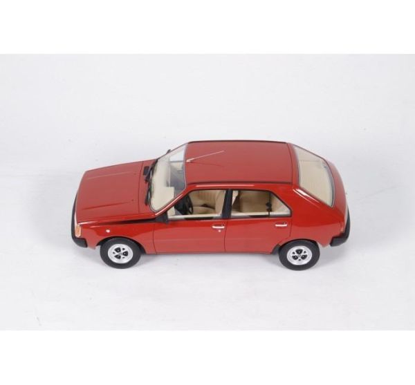 (預購) OTTO 1/18 雷諾 RENAULT 14 TS ROUGE 705 1983 OT1409 20260922 OTTO 1/18 雷諾 RENAULT 14 TS ROUGE 705 1983 OT1409