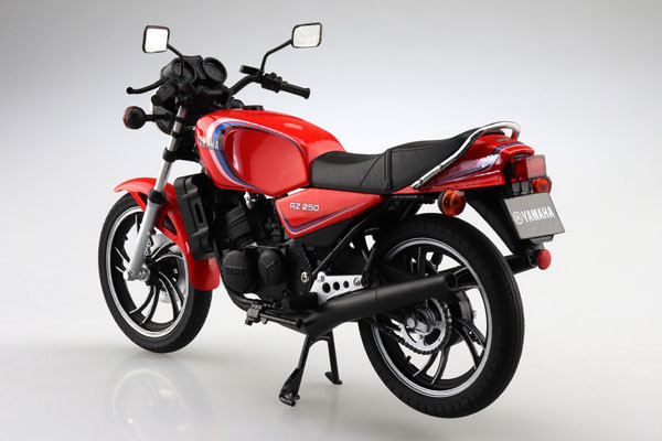 [再販] AOSHIMA 青島 1/12 山葉 YAMAHA 機車 RZ250 YSP色 塗裝完成品 [再販] AOSHIMA 青島 1/12 山葉 YAMAHA 機車 RZ250 YSP色 塗裝完成品