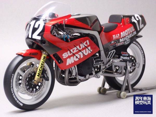 1/12 SUZUKI GSX R750 YOSHIMURA 吉村 1986 8耐 重型機車 FUJIMI Bike2 富士美 組裝模型 FUJIMI,1/12,Bike,SUZUKI,鈴木,GSX,R750,POP吉村,1986,重型機車,組裝模型