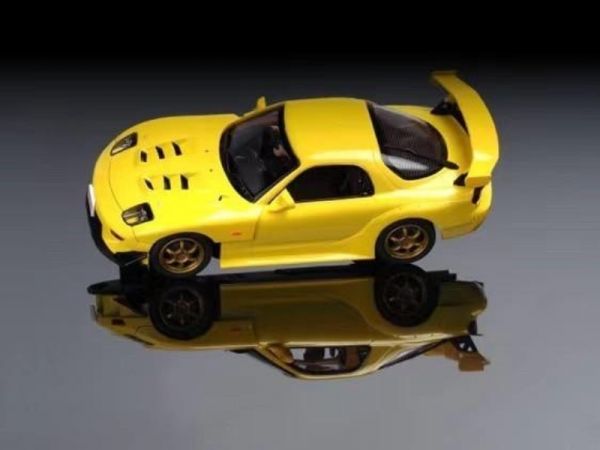 Carrera 1/32 頭文字D MAZDA RX-7 FD3 含駕駛限量版 完成品 Carrera,1/32,頭文字D,MAZDA,RX-7,FD3,含駕駛限量版 ,完成品,