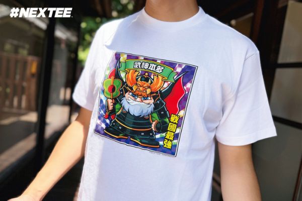 NEXTee KIRAKIRABUSI 武神本多 短袖T恤 白色 NEXTee KIRAKIRABUSI 武神本多 短袖T恤 白色