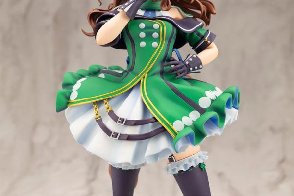 Kotobukiya 壽屋 1/7 賽馬娘 Pretty Derby 帝王光輝 決勝服 PVC完成品 Kotobukiya 壽屋 1/7 賽馬娘 Pretty Derby 帝王光輝 決勝服 PVC完成品