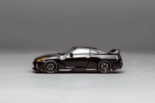 (預購) MOTORHELIX 1/64 日產 NISSAN GT-R (R35) 流星珠光黑/碳頂 (預購) MOTORHELIX 1/64 日產 NISSAN GT-R (R35) 流星珠光黑/碳頂