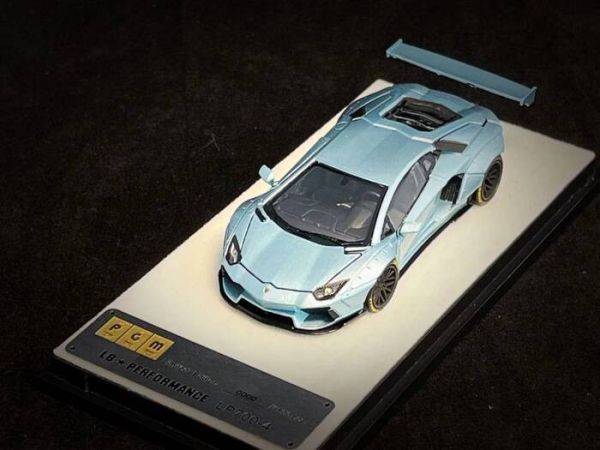 [數量限定] PGM 1/64 藍寶堅尼 自由步行 Lamborghini LBWK LP700-4 冰藍 [數量限定] PGM 1/64 藍寶堅尼 自由步行 Lamborghini LBWK LP700-4 冰藍