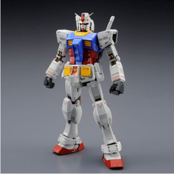 BANDAI 1/100 MG 鋼彈 RX-78-2 Ver 3.0 機動戰士鋼彈 一年戰爭 組裝模型 BANDAI,1/100,MG,鋼彈,RX-78-2,Ver 3.0,機動戰士,鋼彈,一年戰爭,組裝模型,