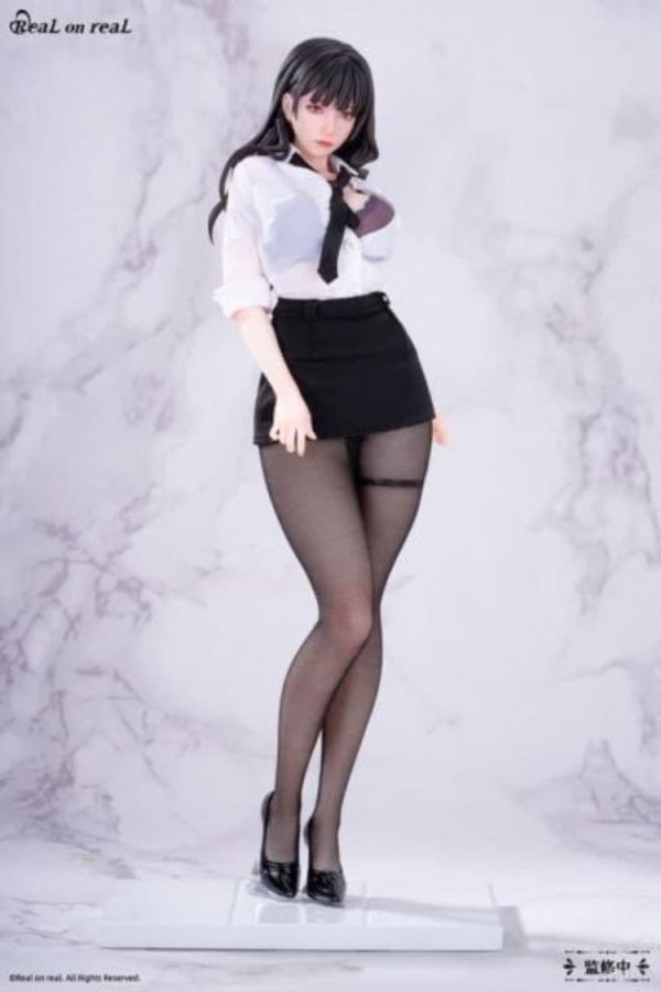 (預購) Real on real 1/6 教師 真實衣服 PVC完成品 20260428 Real on real 1/6 教師 真實衣服 PVC完成品
