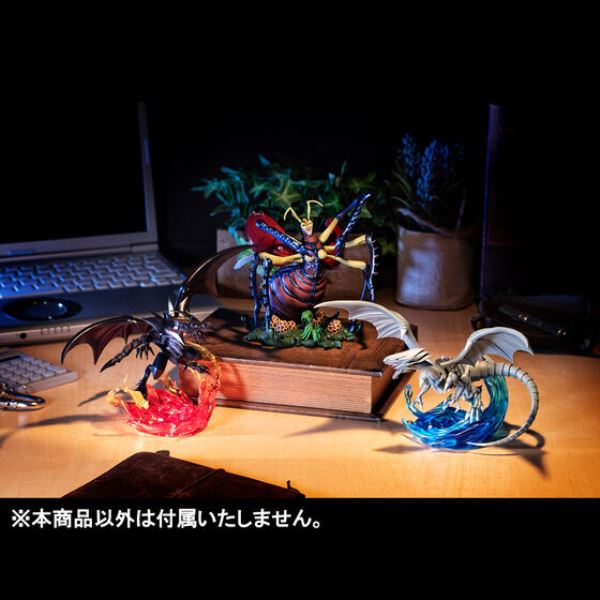 Megahouse 怪獸年代記 遊戲王 青眼白龍 Megahouse 怪獸年代記 遊戲王 青眼白龍