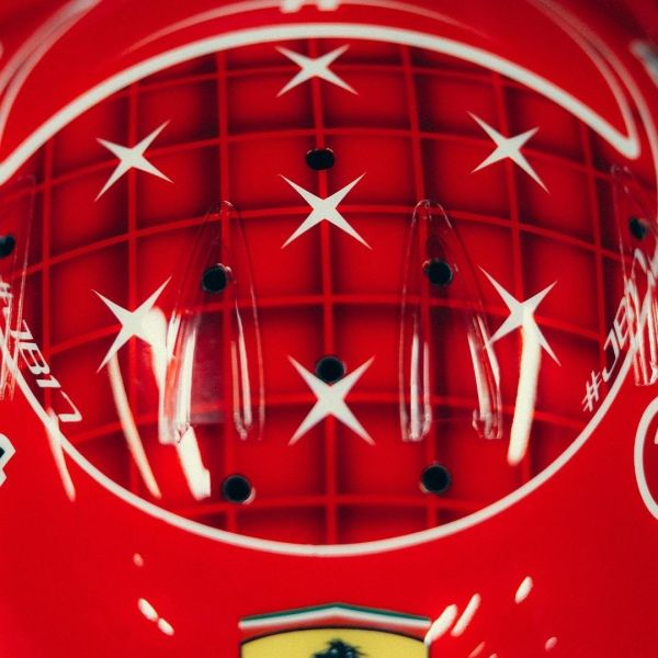 (預購) LOOKSMART 安全帽 Charles Leclerc – Scuderia Ferrari HP Italian GP 2026 LSHEL039 20261012 LOOKSMART 安全帽 Charles Leclerc – Scuderia Ferrari HP Italian GP 2026 LSHEL039