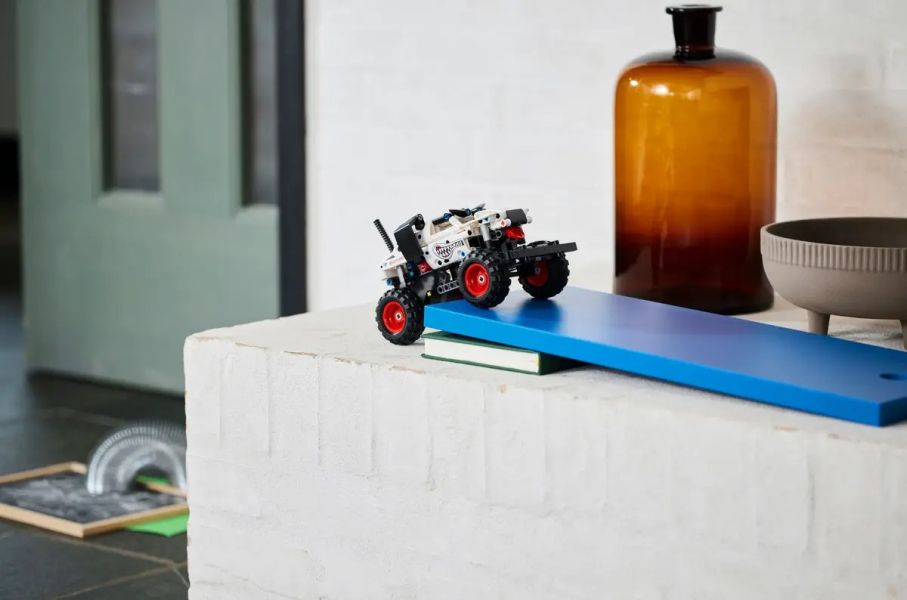 LEGO 樂高 42150 Technic 迴力卡車Monster Mutt LEGO 樂高 42150 Technic 迴力卡車Monster Mutt