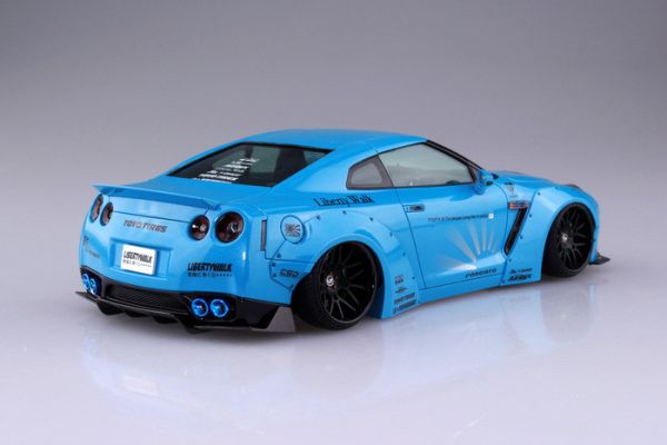 AOSHIMA 青島 1/24 自由步行#9 R35 GT-R ver.1 AOSHIMA 青島 1/24 自由步行#9 R35 GT-R ver.1