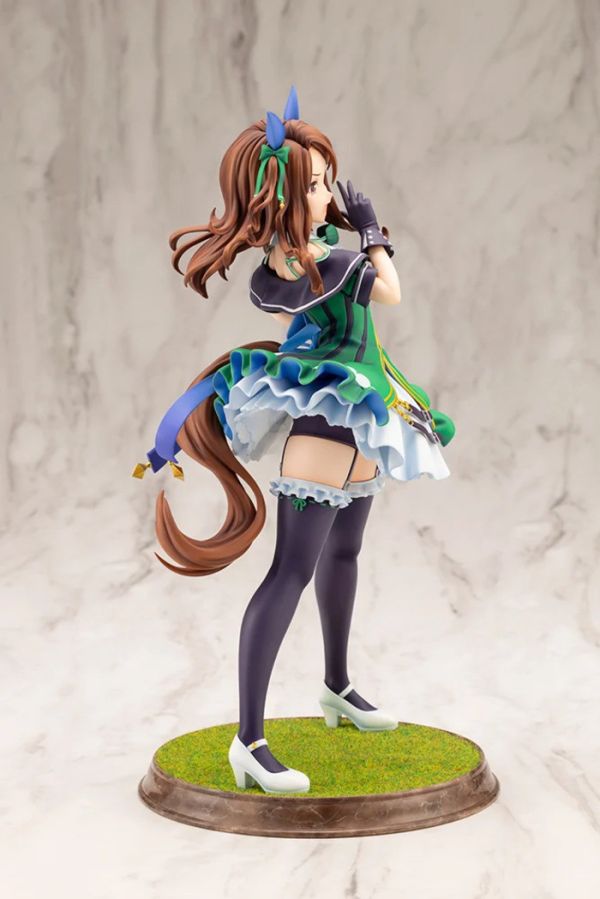 Kotobukiya 壽屋 1/7 賽馬娘 Pretty Derby 帝王光輝 決勝服 PVC完成品 Kotobukiya 壽屋 1/7 賽馬娘 Pretty Derby 帝王光輝 決勝服 PVC完成品