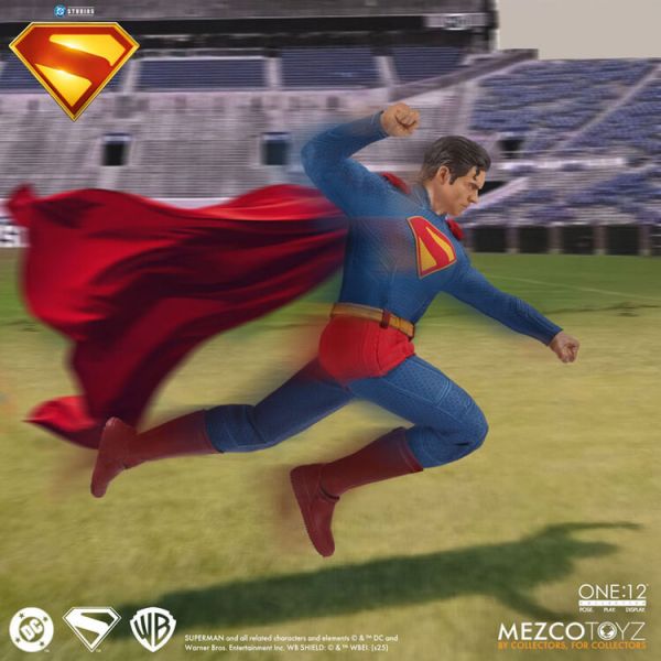 (預購) Mezco One:12 Collective 超人 約17cm 可動完成品 (預購) Mezco One:12 Collective 超人 約17cm 可動完成品