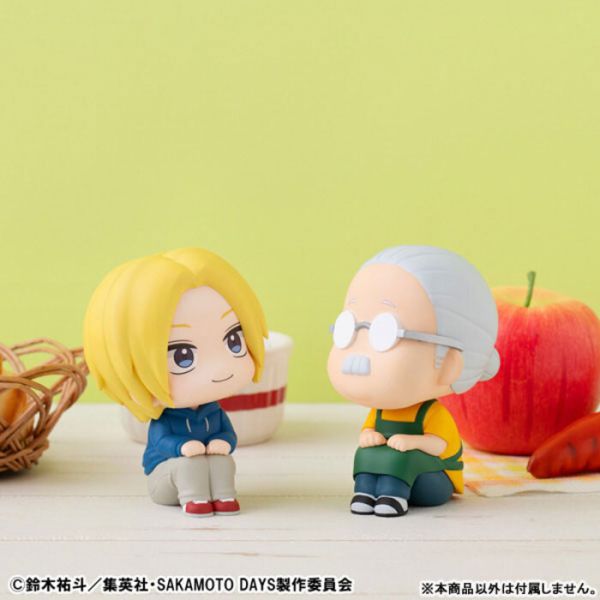 [標準版] MegaHouse LOOK UP 坂本日常 朝倉新 PVC完成品 [標準版] MegaHouse LOOK UP 坂本日常 朝倉新 PVC完成品