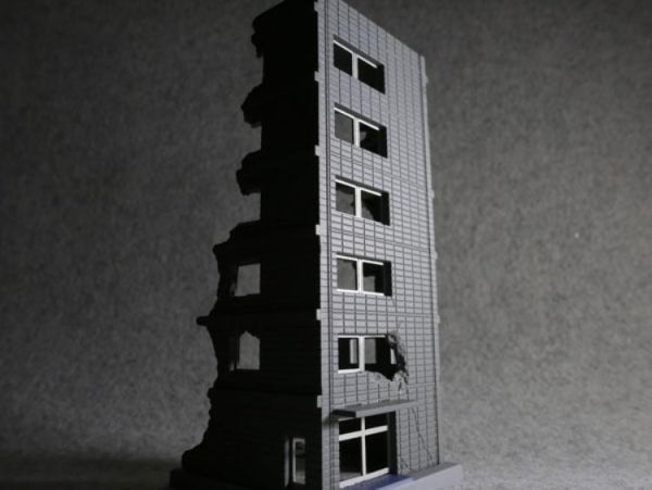 (預購) [再販] TOMYTEC 1/144 D-CM02 破壞建築 A 20260423 [再販] TOMYTEC 1/144 D-CM02 破壞建築 A