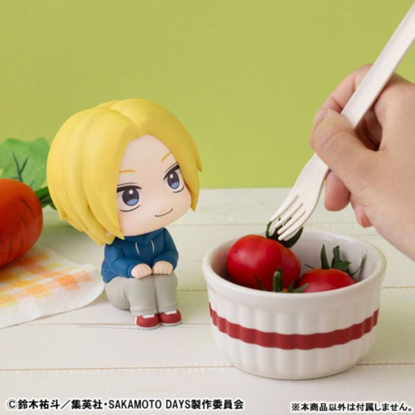 [標準版] MegaHouse LOOK UP 坂本日常 朝倉新 PVC完成品 [標準版] MegaHouse LOOK UP 坂本日常 朝倉新 PVC完成品