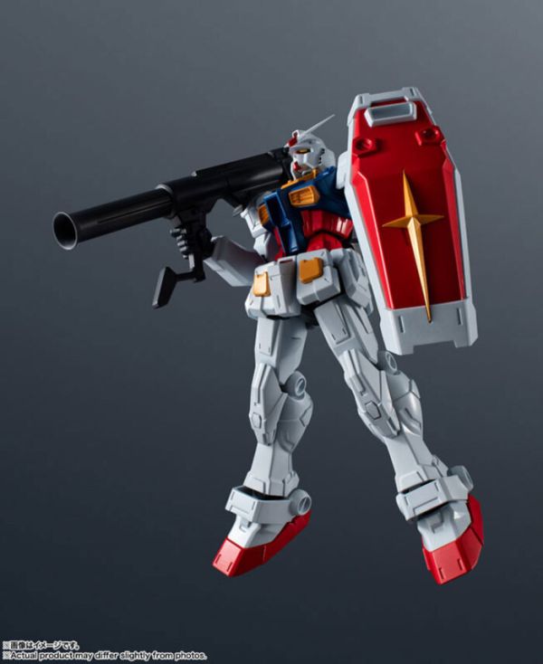 BANDAI GUNDAM UNIVERSE 機動戰士鋼彈 RX-78-2 鋼彈 (RENEWAL) BANDAI GUNDAM UNIVERSE 機動戰士鋼彈 RX-78-2 鋼彈 (RENEWAL)
