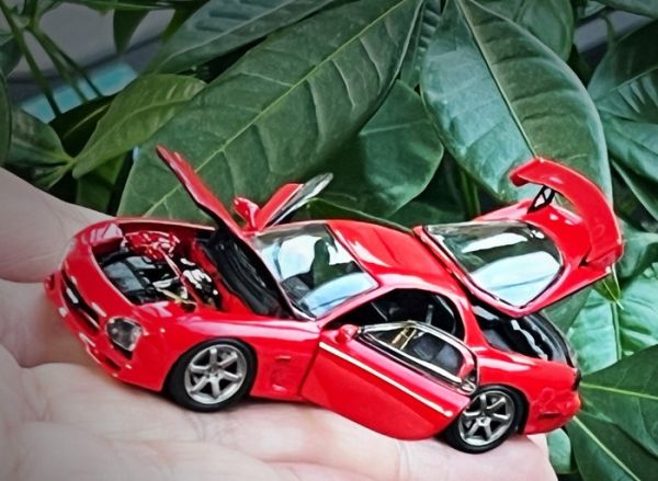 PGM 1/64 馬自達 MAZDA RX-7 RED 全合金可開 PGM-640804A 標準版&豪華版 分別販售 PGM 1/64 馬自達 MAZDA RX-7 RED 全合金可開 PGM-640804A 標準版&豪華版 分別販售