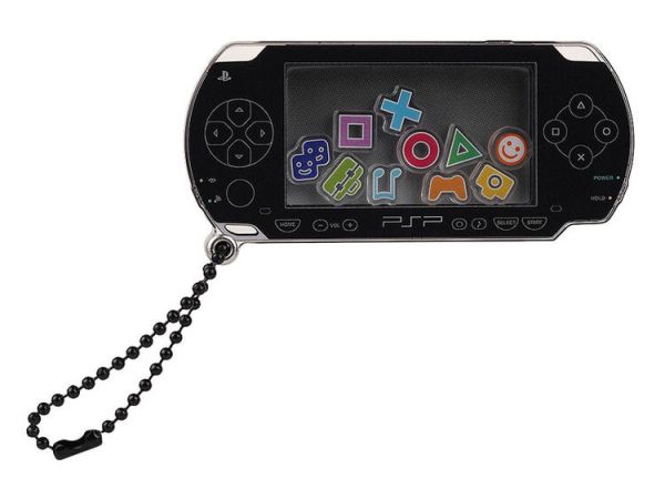 (預購) Good Smile PSP™（PlayStation™Portable）的搖搖樂壓克力吊飾 黑Ver. 白Ver. 分別販售 (預購) Good Smile PSP™（PlayStation™Portable）的搖搖樂壓克力吊飾 黑Ver. 白Ver. 分別販售