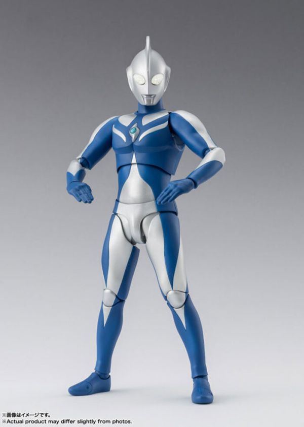 BANDAI S.H.Figuarts SHF 超人力霸王 高斯 月神型態 可動完成品 BANDAI S.H.Figuarts SHF 超人力霸王 高斯 月神型態 可動完成品